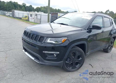 2018 Jeep Compass Altitude Fwd z USA, uszkodzony, nr VIN 3C4NJCBB6JT327008